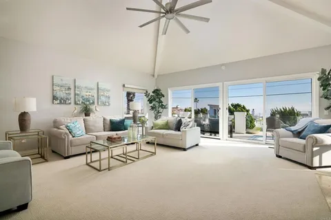 $4,395,000 | 5918 Germaine Lane, La Jolla, CA 92037