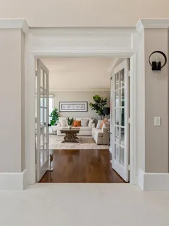 $4,395,000 | 5918 Germaine Lane, La Jolla, CA 92037