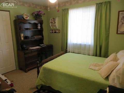 10127 North Center Road Clio, MI 48420 - Photo 14 of 21 20432918-13.JPG