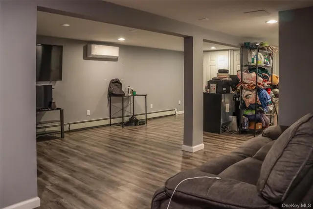 $619,900 | 29 Oak Street, Islip, NY 11751