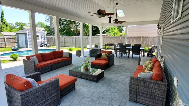 $619,900 | 29 Oak Street, Islip, NY 11751