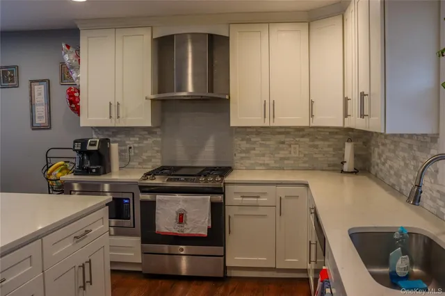 $619,900 | 29 Oak Street, Islip, NY 11751