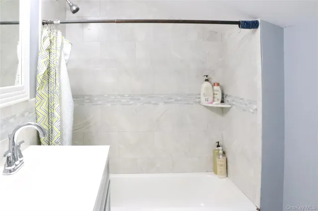 $619,900 | 29 Oak Street, Islip, NY 11751