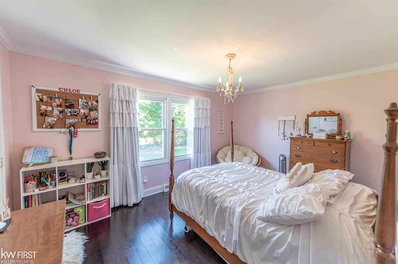 5462 Territorial Road Grand Blanc, MI 48439 - Photo 14 of 63 50014535-13.JPG