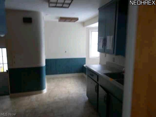 3834 Freemont Road South Euclid, OH 44121 - Photo 4 of 11