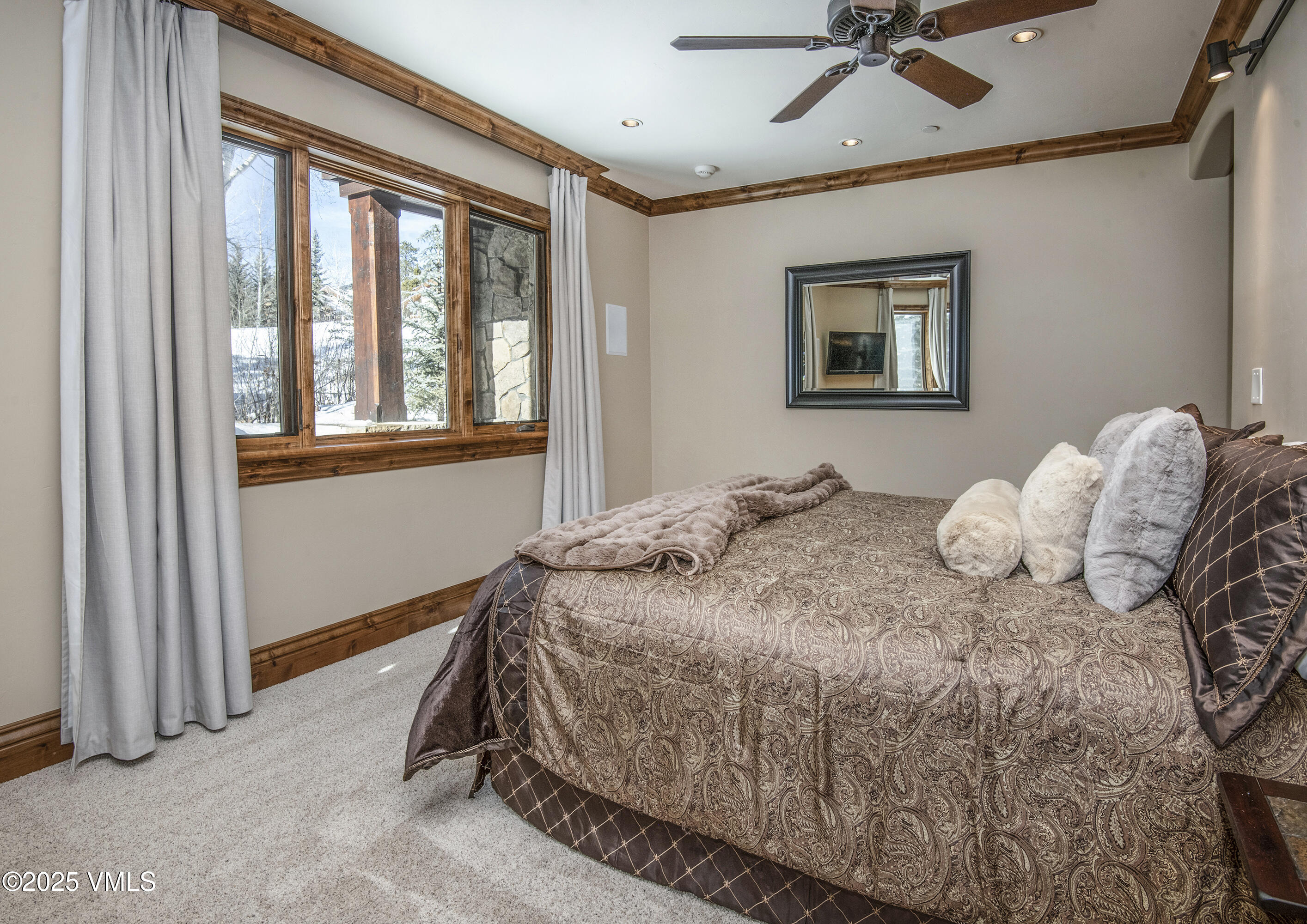 4936 Juniper Lane Vail, CO 81657 - Photo 23 of 33 4936-Juniper-Ln-MLS_50