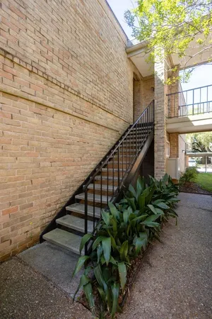 $1,150 | 4647 Wild Indigo Street, Unit 355, Houston, TX 77027