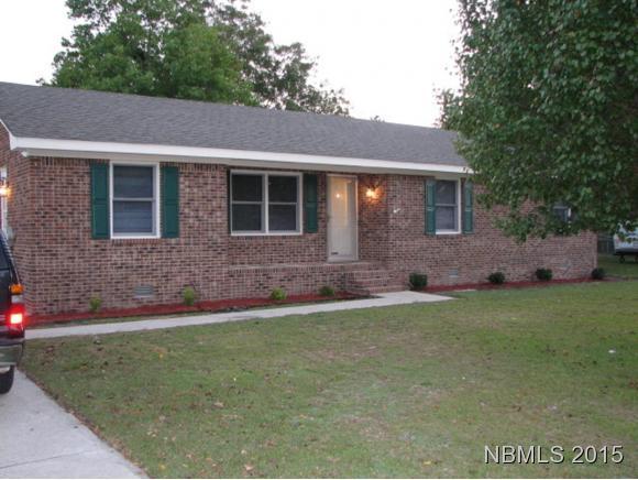 3609 Elveden Road New Bern, NC 28562 - Photo 1 of 14 Primary Photo