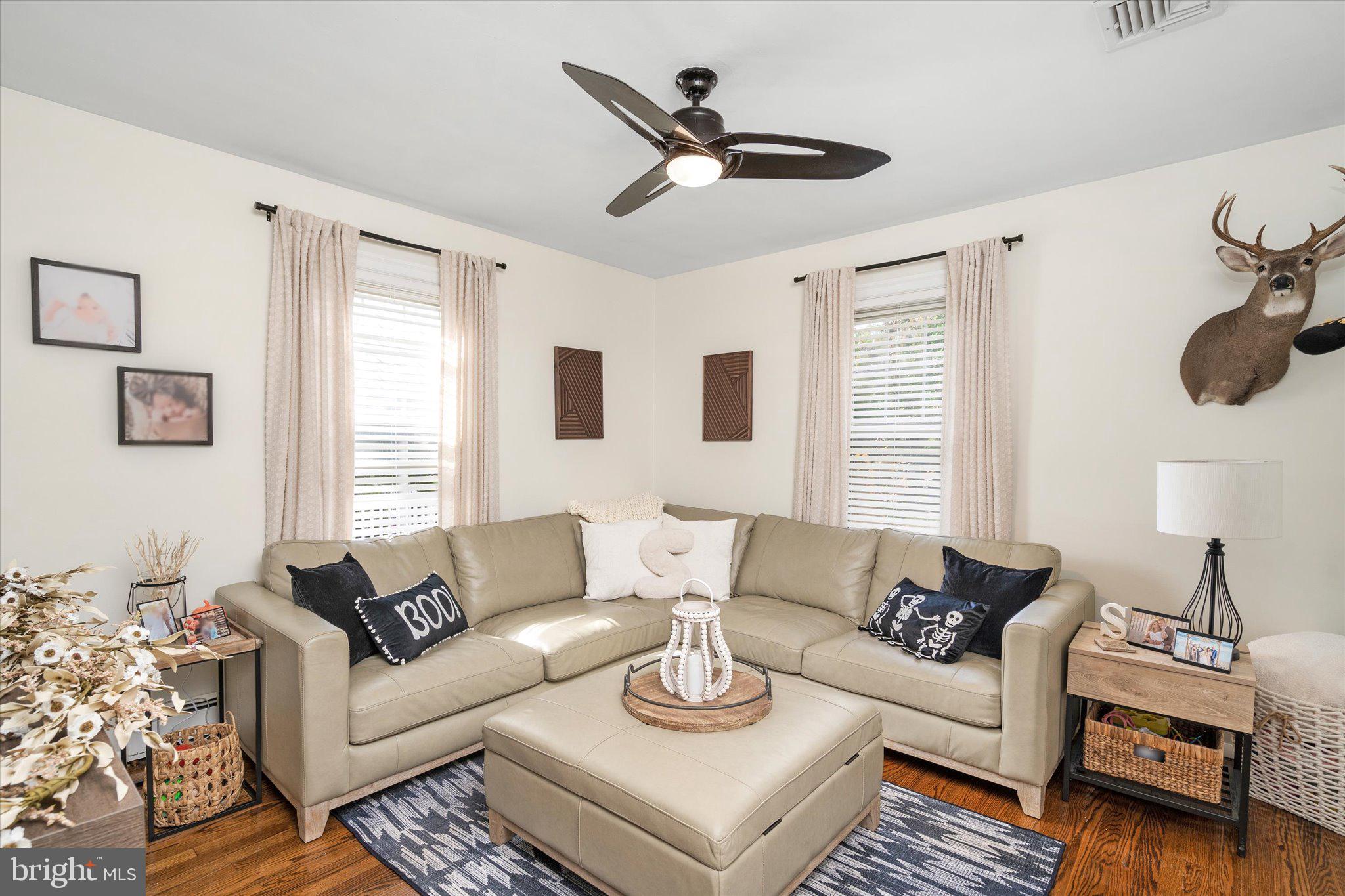 68 Yardville Hamilton Square Road Hamilton, NJ 08620 - Photo 17 of 39 Living room