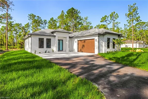 $535,000 | 3225 43rd Avenue Northeast, Naples, FL 34120