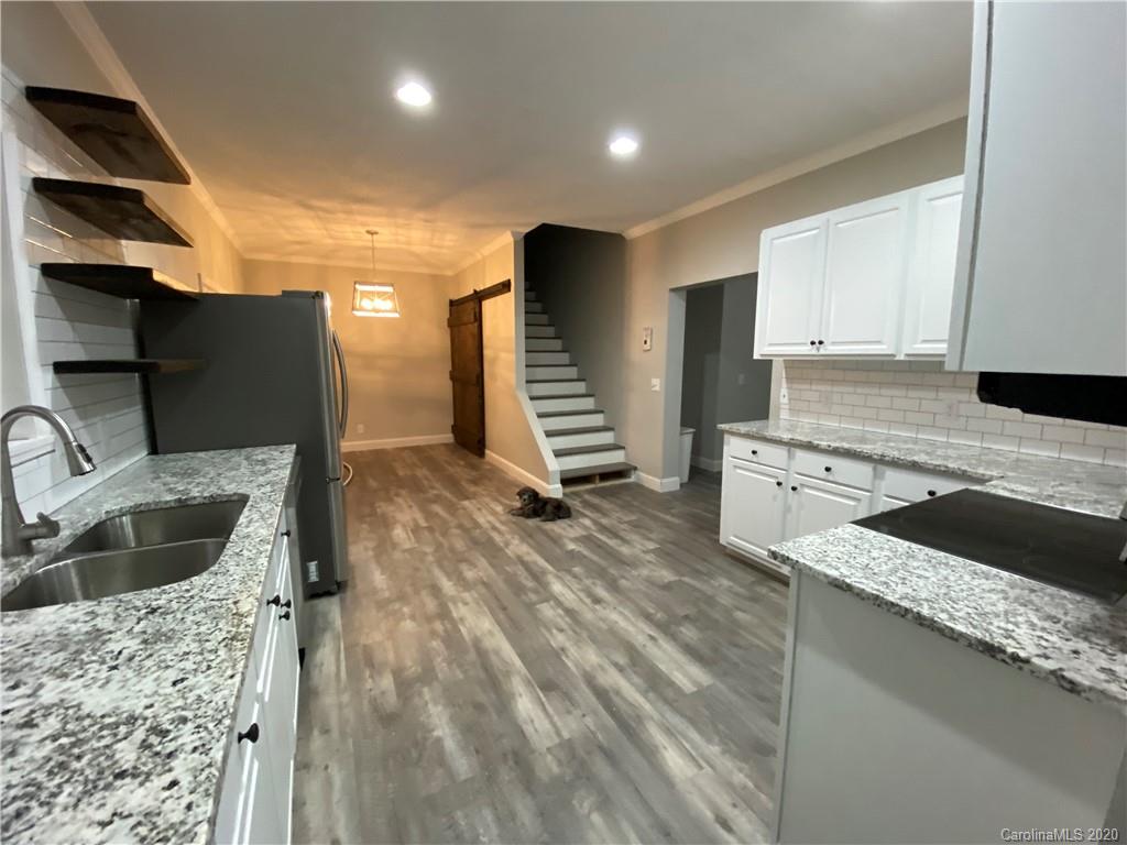 2 Johnny Marlow Road Fairview, NC 28730 - Photo 4 of 35 Gallery Image 4