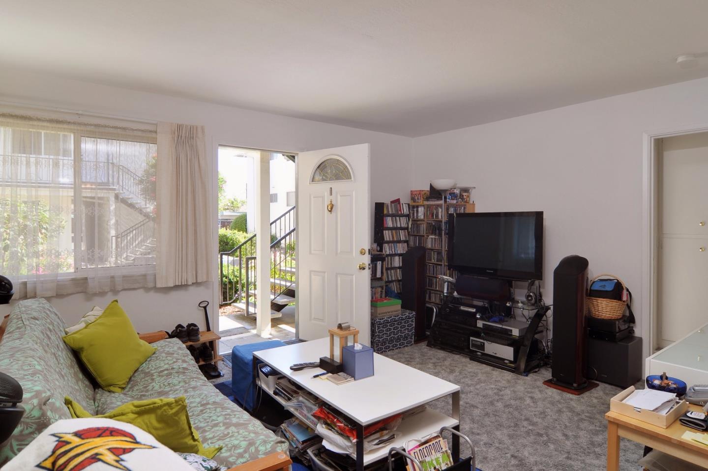 184 Centre Street Mountain View, CA 94041 - Photo 13 of 48