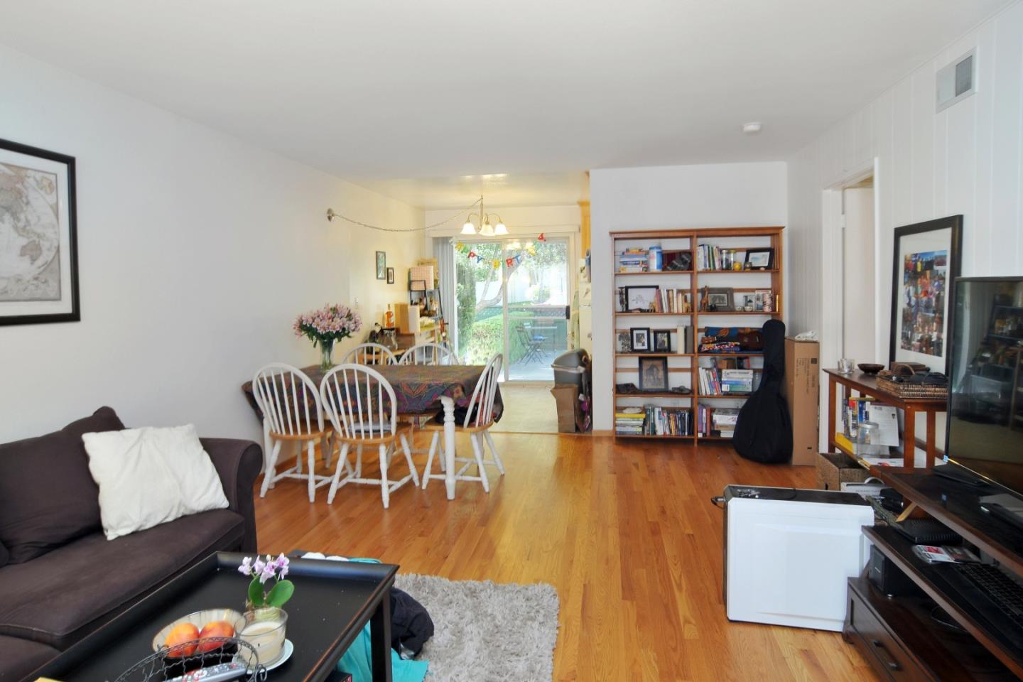 184 Centre Street Mountain View, CA 94041 - Photo 18 of 48