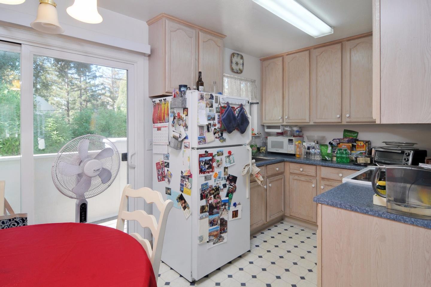 184 Centre Street Mountain View, CA 94041 - Photo 32 of 48