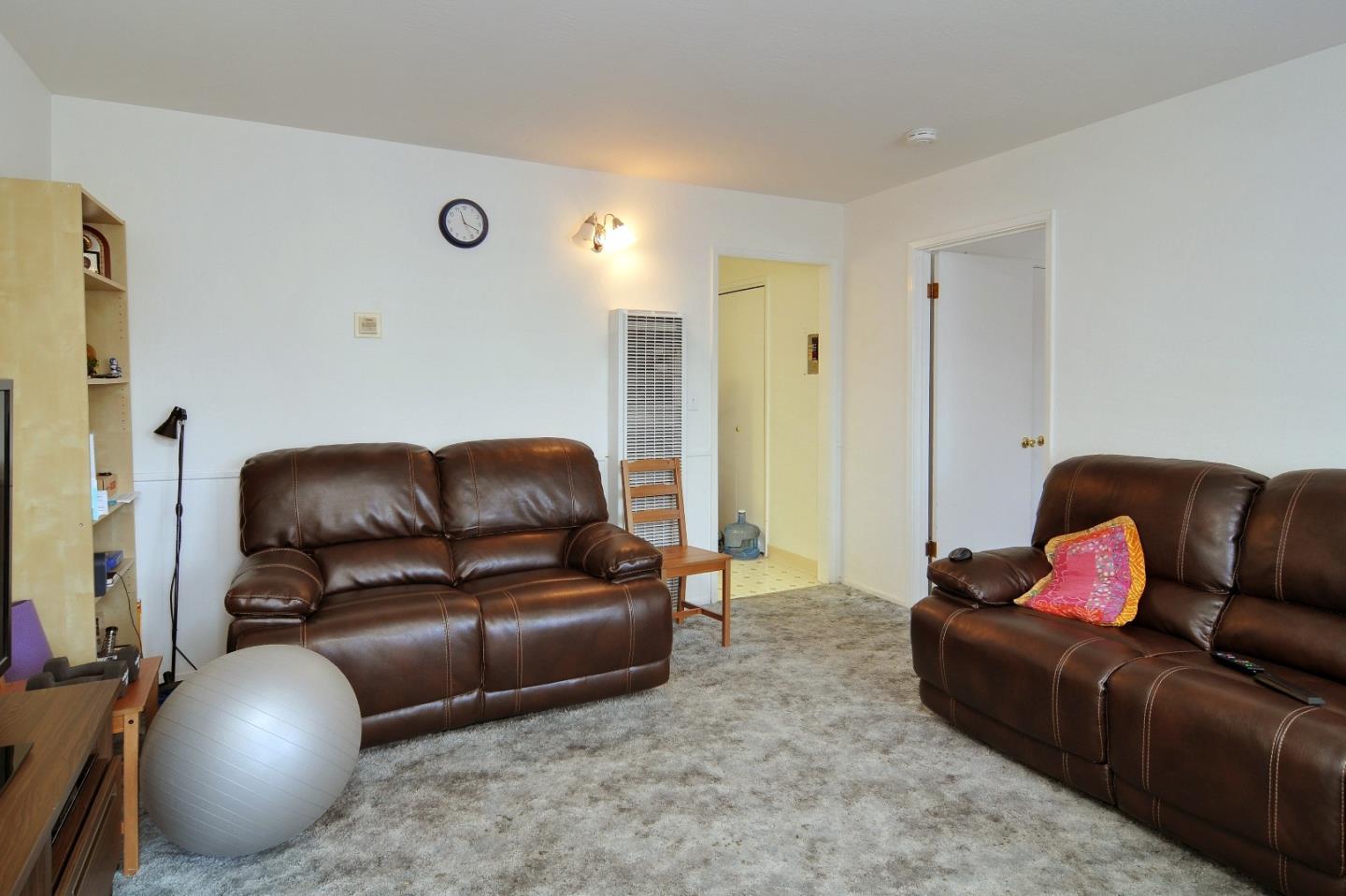 184 Centre Street Mountain View, CA 94041 - Photo 34 of 48