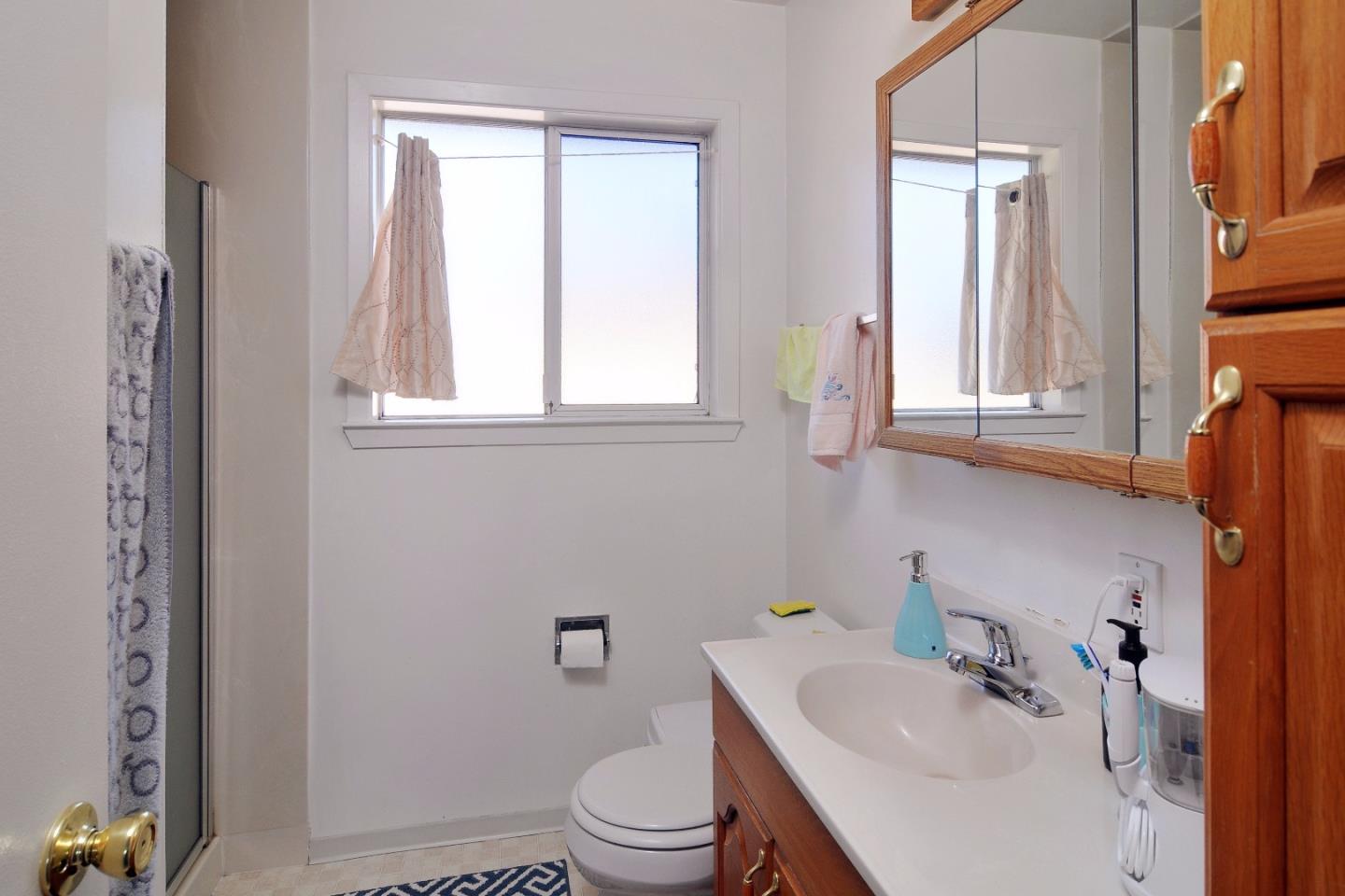 184 Centre Street Mountain View, CA 94041 - Photo 35 of 48