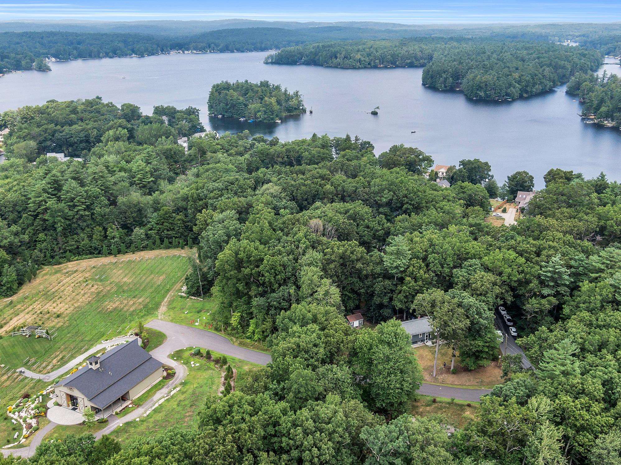 50 Conleys Grove Road Derry, NH 03038 - Photo 13 of 38