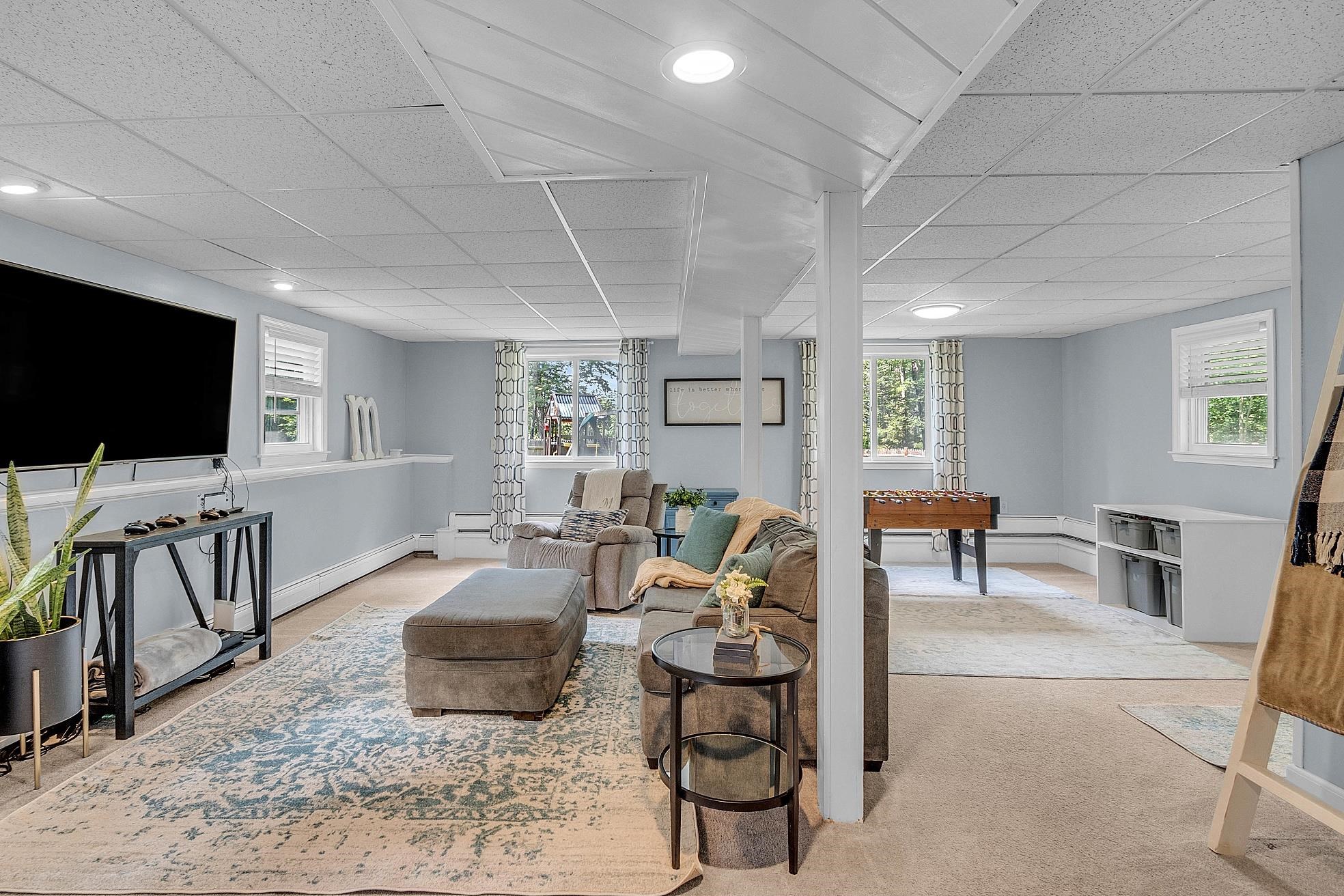 50 Conleys Grove Road Derry, NH 03038 - Photo 14 of 38