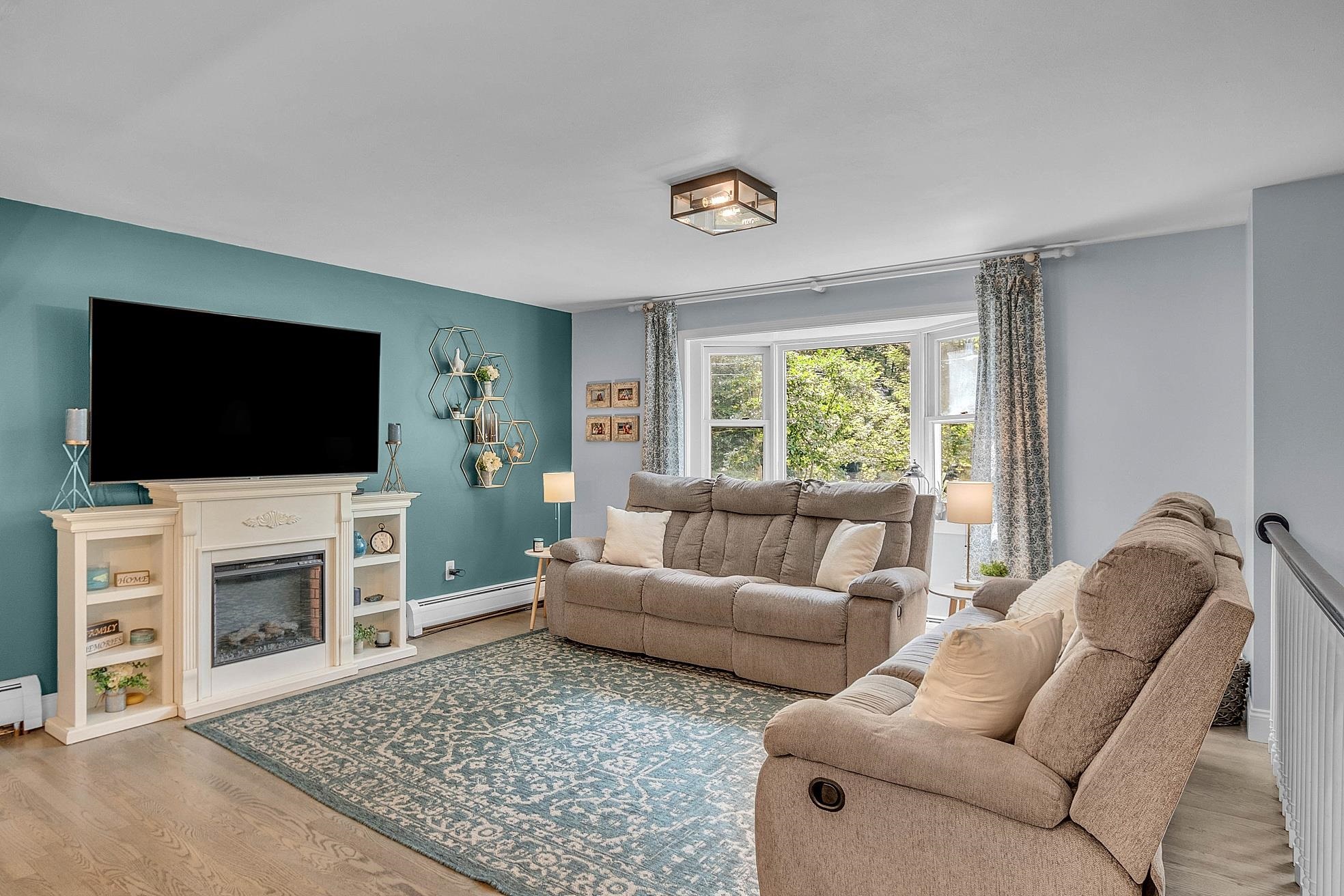 50 Conleys Grove Road Derry, NH 03038 - Photo 3 of 38