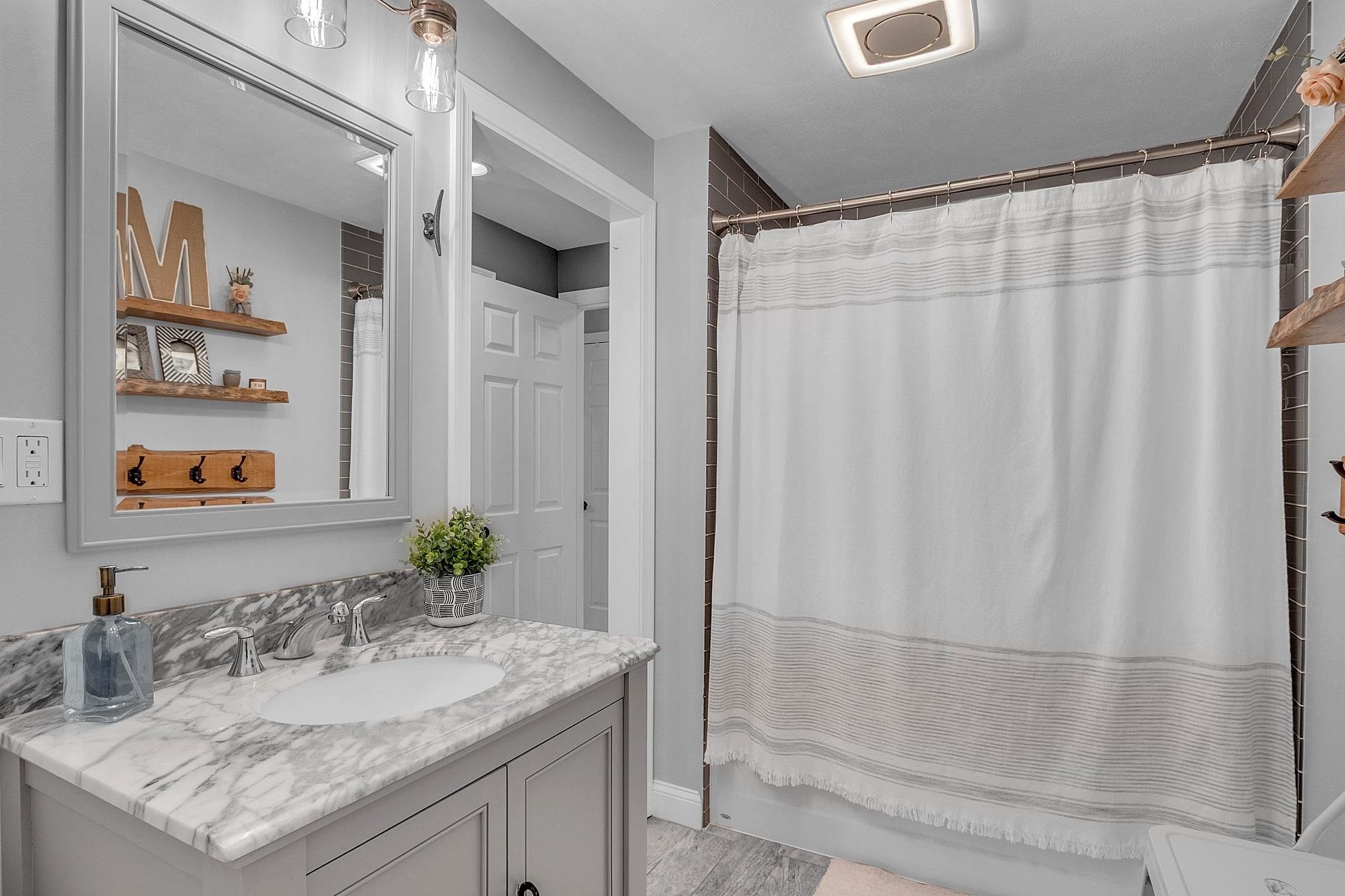 50 Conleys Grove Road Derry, NH 03038 - Photo 8 of 38