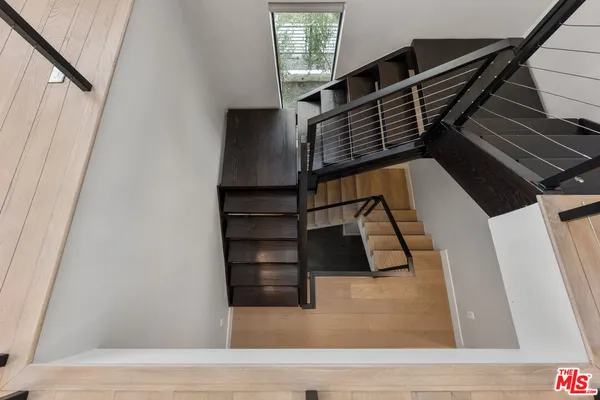 $6,875 | 807 North Detroit Street, Los Angeles, CA 90046