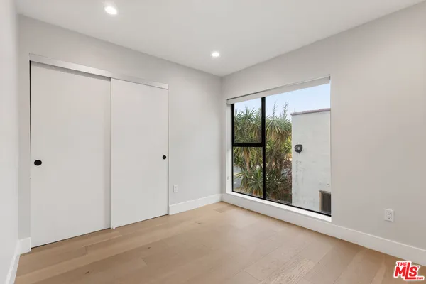 $6,875 | 807 North Detroit Street, Los Angeles, CA 90046