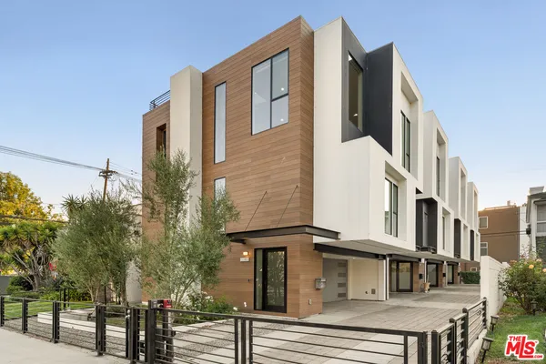 $6,875 | 807 North Detroit Street, Los Angeles, CA 90046