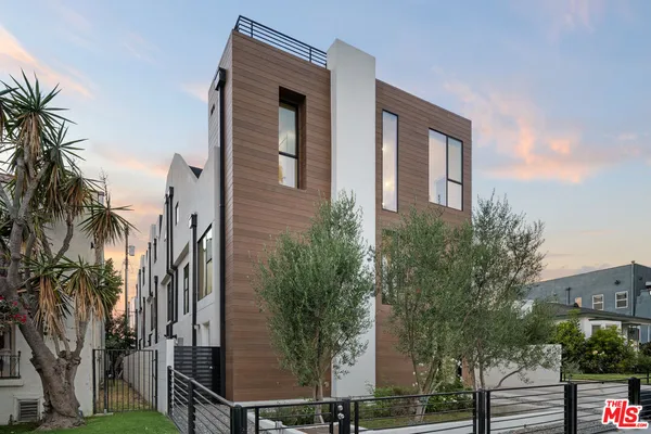 $6,875 | 807 North Detroit Street, Los Angeles, CA 90046