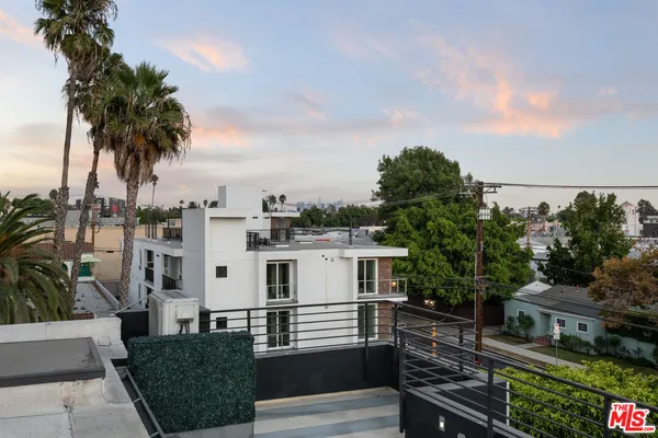 $6,875 | 807 North Detroit Street, Los Angeles, CA 90046