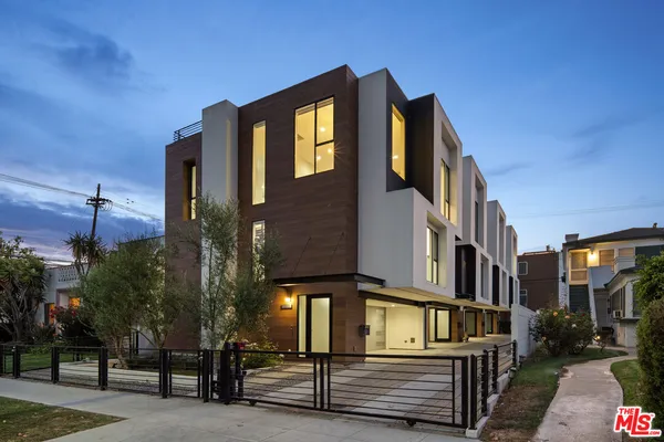 $6,875 | 807 North Detroit Street, Los Angeles, CA 90046