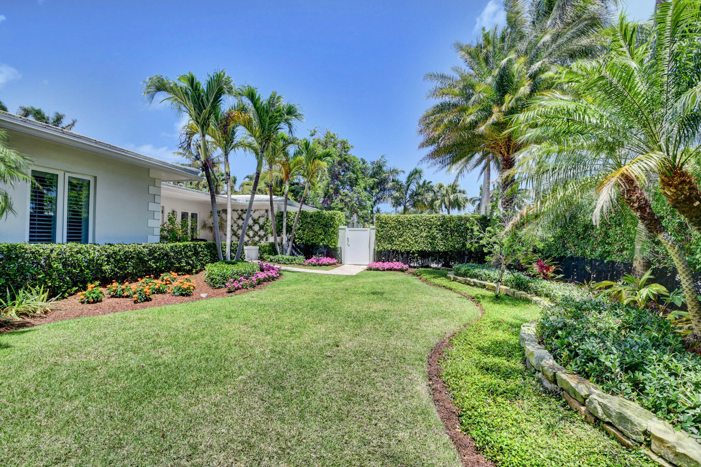 1017 Azalea Road Delray Beach, FL 33483 - Photo 5 of 70 DSC_9410_1_2_3_4