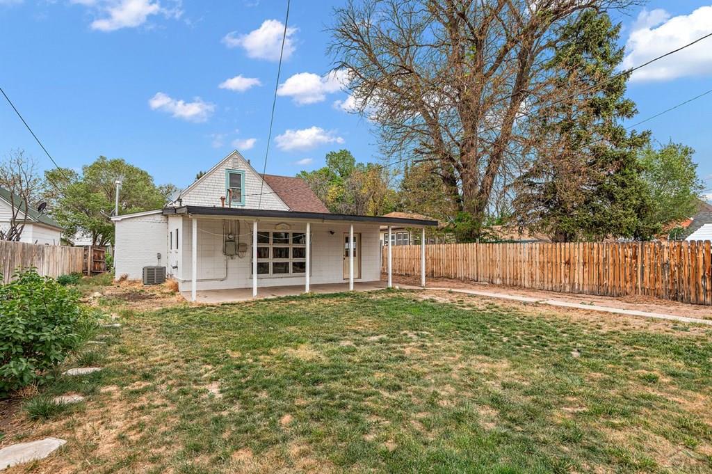 405 7th Street Fowler, CO 81039 - Photo 23 of 25 a view of a back yard of the house