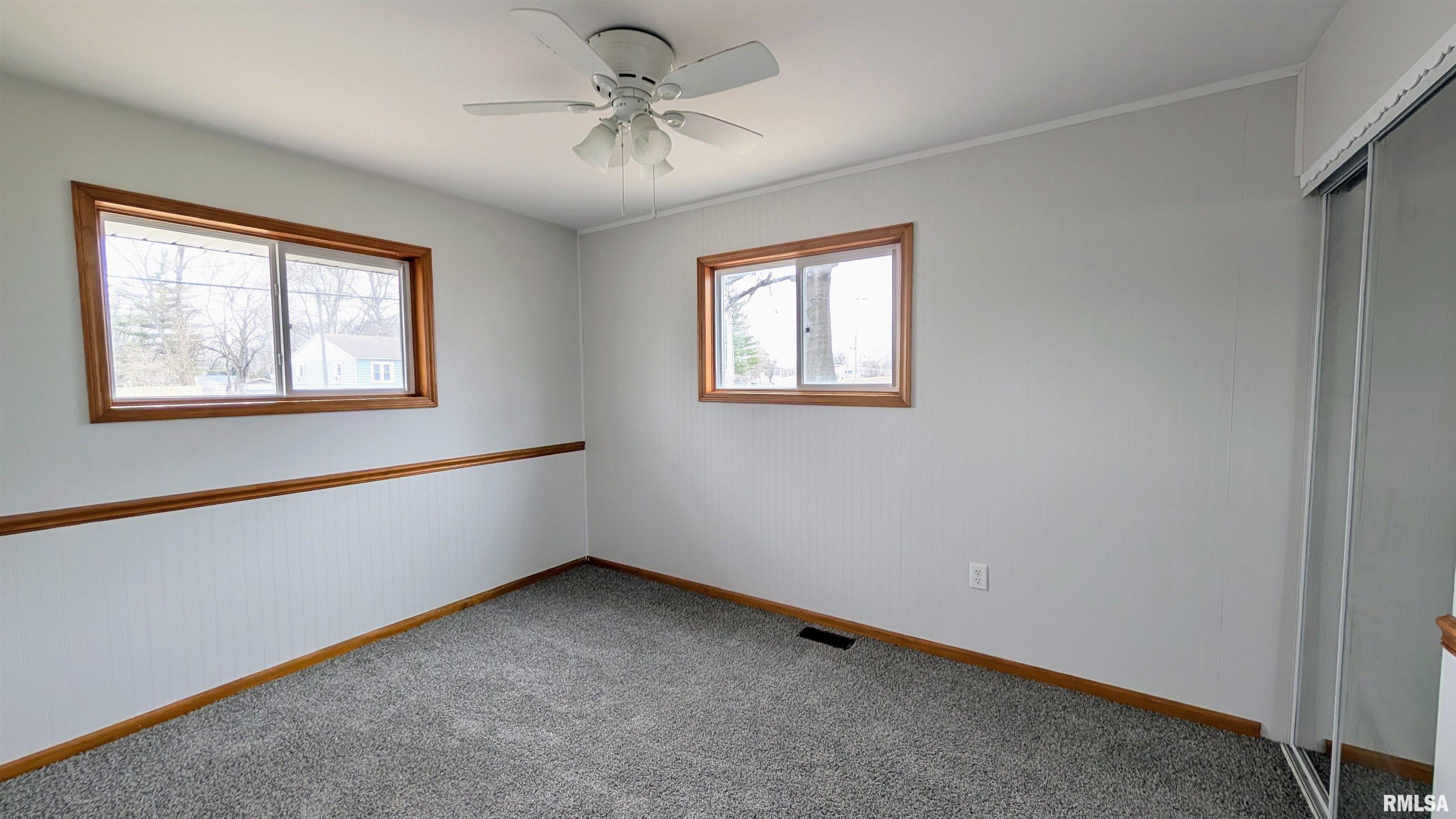 915 Lincoln Road Marquette Heights, IL 61554 - Photo 16 of 23