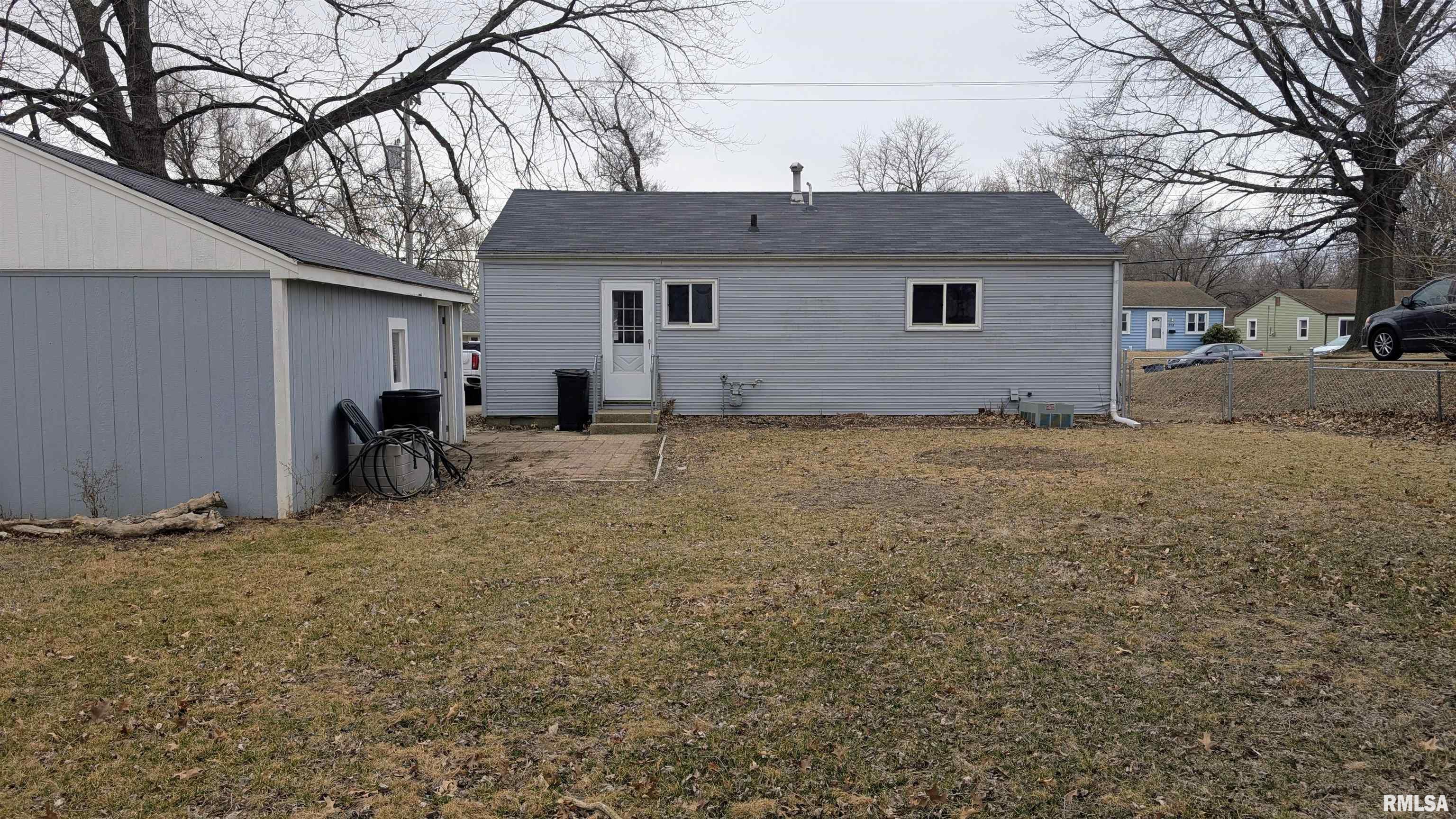 915 Lincoln Road Marquette Heights, IL 61554 - Photo 19 of 23