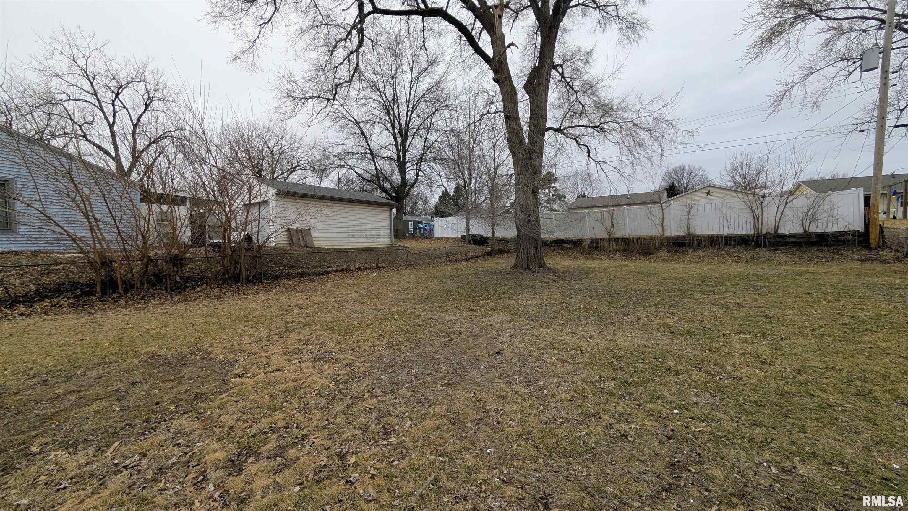 915 Lincoln Road Marquette Heights, IL 61554 - Photo 21 of 23