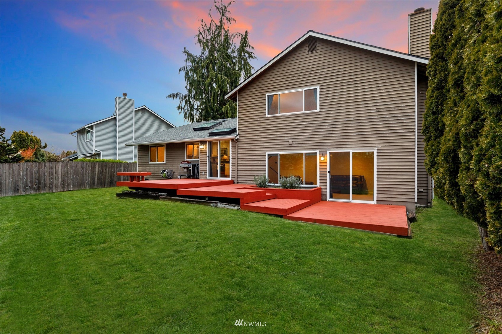 4805 Northeast 21st Street Renton, WA 98059 - Photo 25 of 40 a front view of house with yard and green space