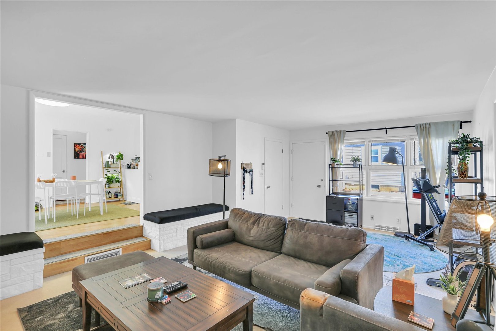 913 West Union Street Champaign, IL 61821 - Photo 13 of 32 a living room with furniture and a couch