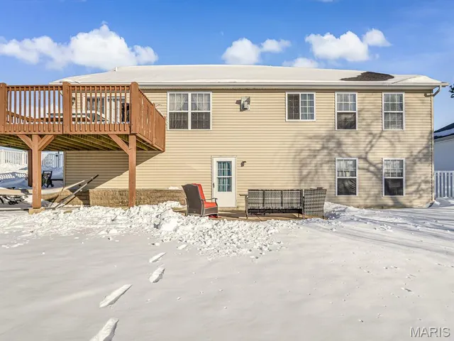 $399,000 | 425 Mockingbird Lane, Waterloo, IL 62298