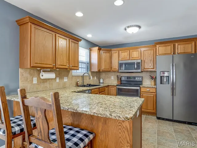 $399,000 | 425 Mockingbird Lane, Waterloo, IL 62298