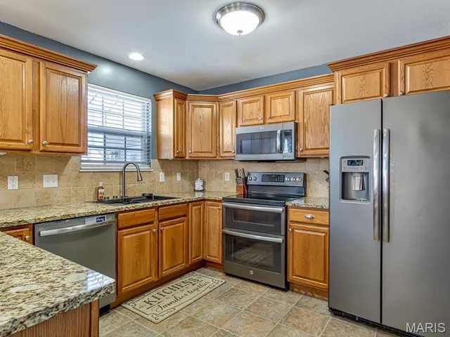 $399,000 | 425 Mockingbird Lane, Waterloo, IL 62298