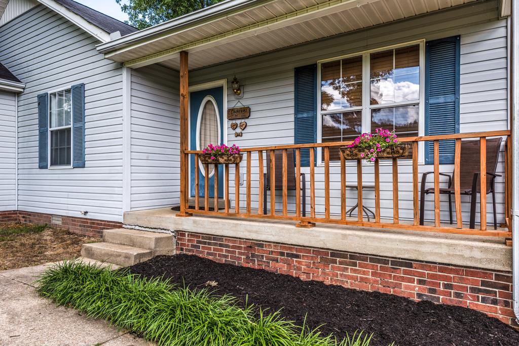 931 Hargrove Road West Dickson, TN 37055 - Photo 3 of 23 a view of a house with a small yard and wooden floor and fence