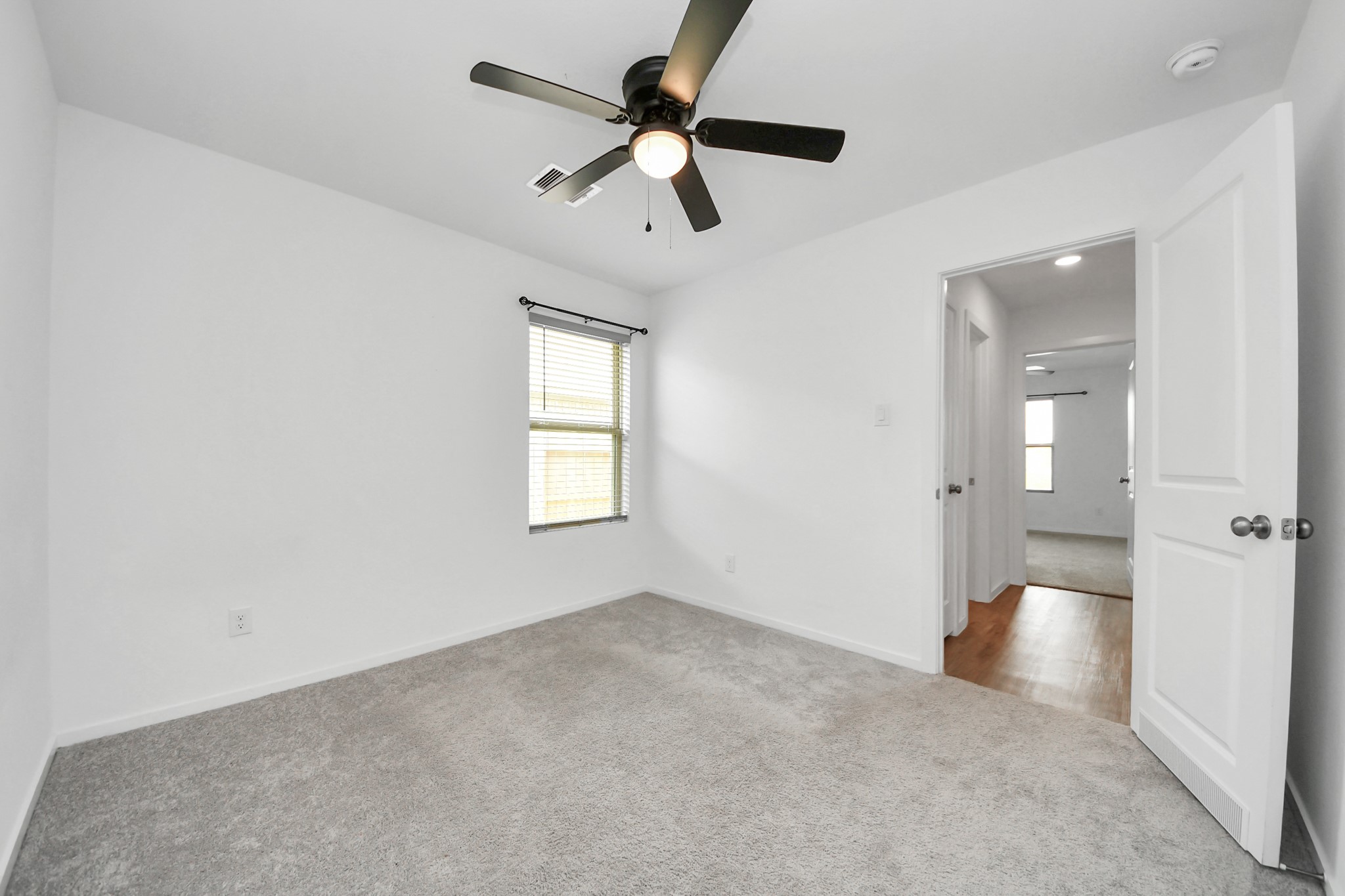1607 Red Oak Drive Rosenberg, TX 77471 - Photo 9 of 39