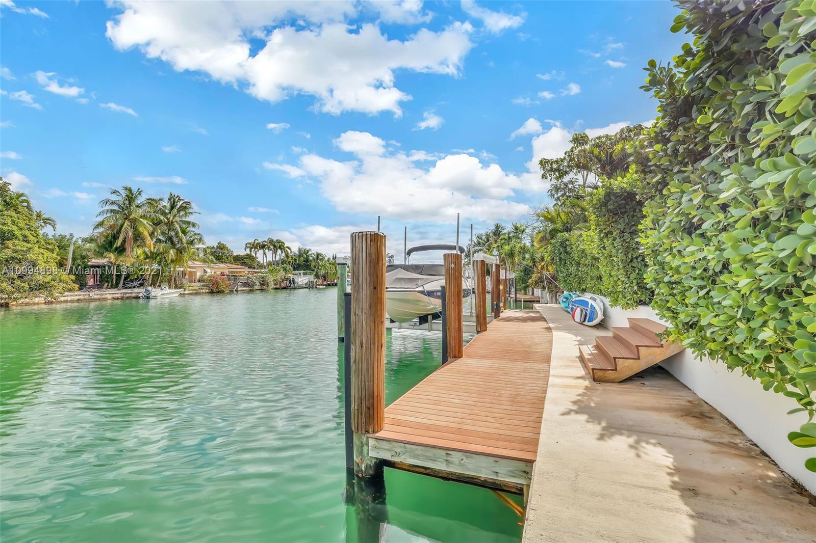 12565 Palm Road North Miami, FL 33181 - Photo 28 of 75