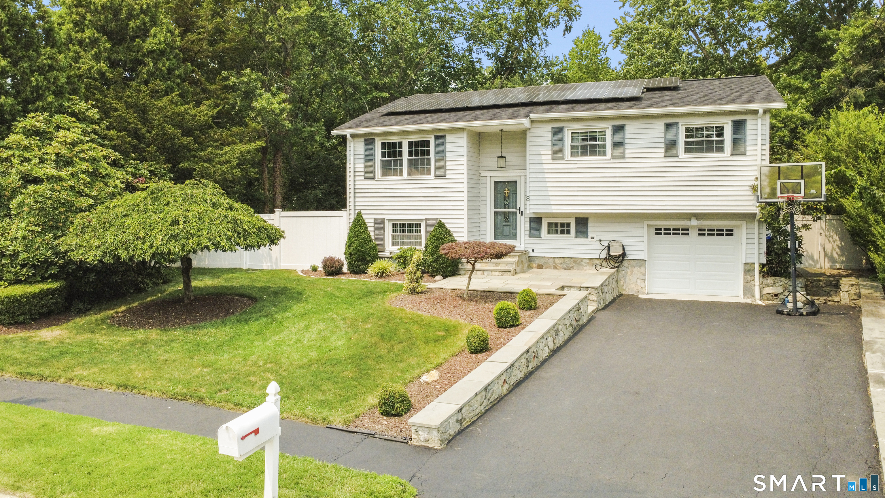 8 Country Club Road Norwalk, CT 06851 - Photo 1 of 12