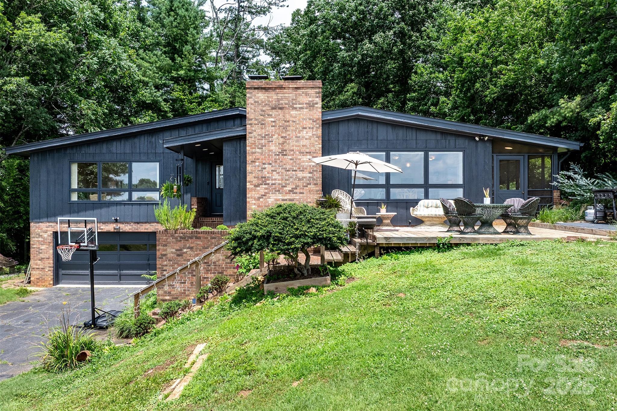 109 Joe Teague Road Hickory, NC 28601 - Photo 1 of 48 Gallery Image 1