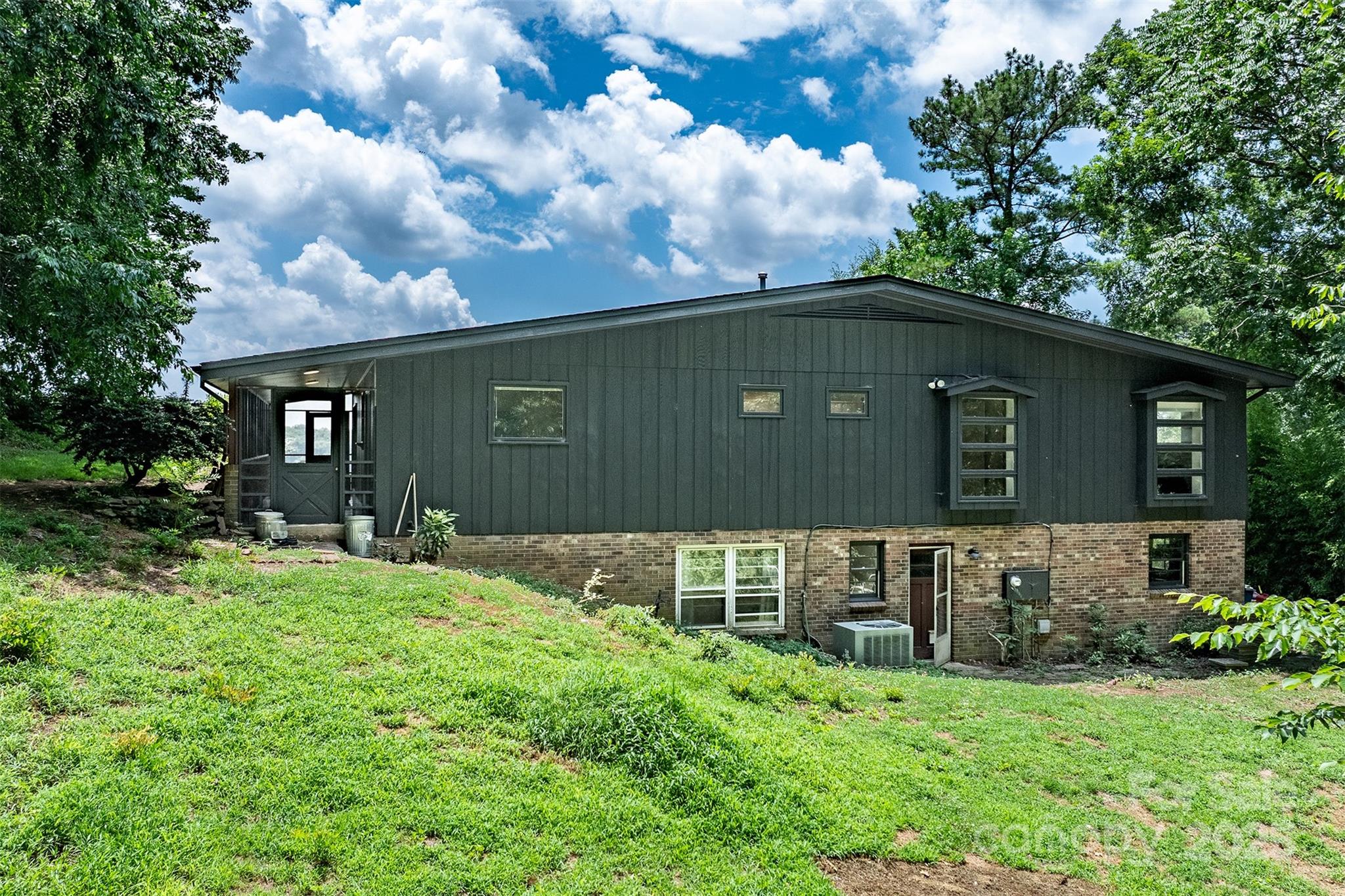 109 Joe Teague Road Hickory, NC 28601 - Photo 38 of 48 Gallery Image 38