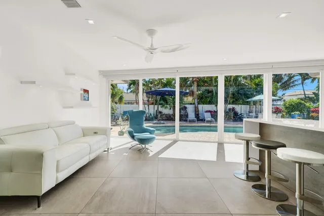 $1,725,000 | 1199 Dolphin Road, Singer Island, FL 33404