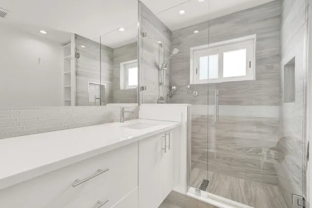 $1,725,000 | 1199 Dolphin Road, Singer Island, FL 33404