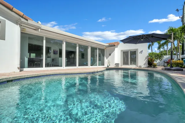 $1,725,000 | 1199 Dolphin Road, Singer Island, FL 33404