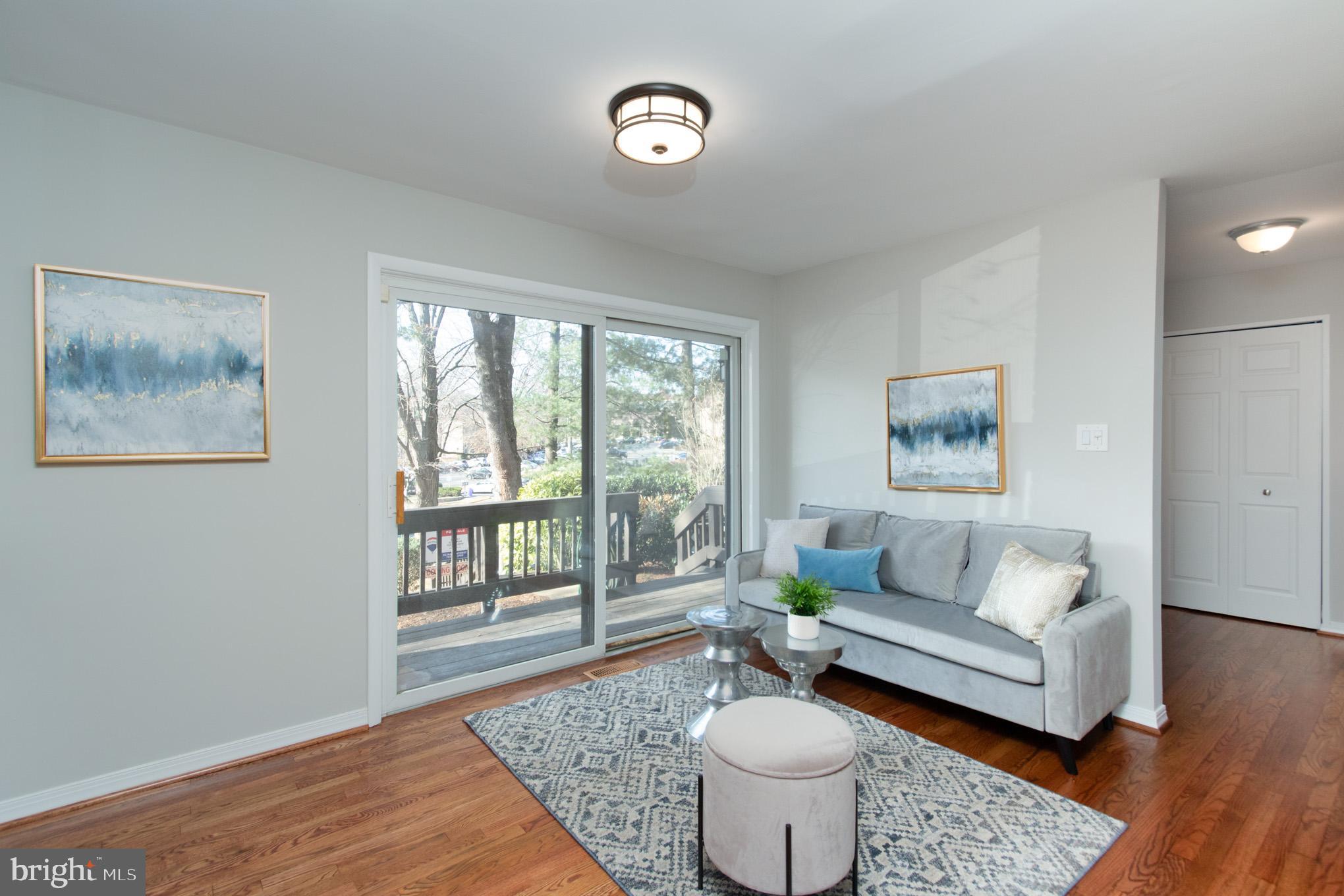2103 Colts Neck Court Reston, VA 20191 - Photo 18 of 52 Family Room